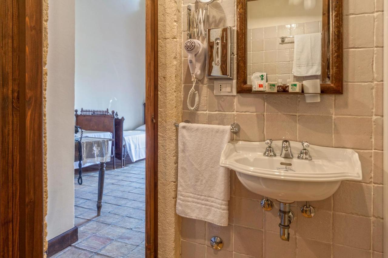 Masseria Fortificata Lo Zafferaneto Buccheri Ngoại thất bức ảnh