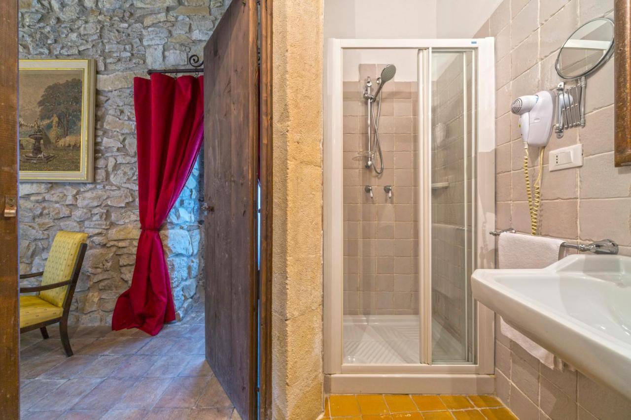 Masseria Fortificata Lo Zafferaneto Buccheri Ngoại thất bức ảnh