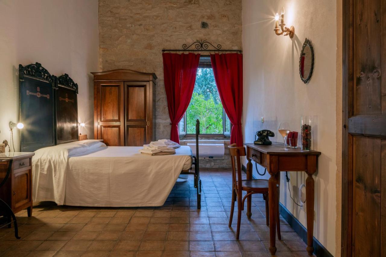 Masseria Fortificata Lo Zafferaneto Buccheri Ngoại thất bức ảnh